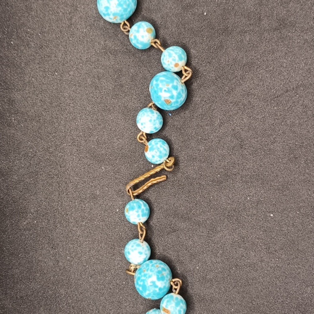 Vintage Turquoise Color Bead Cluster Necklace - Picture 3 of 3